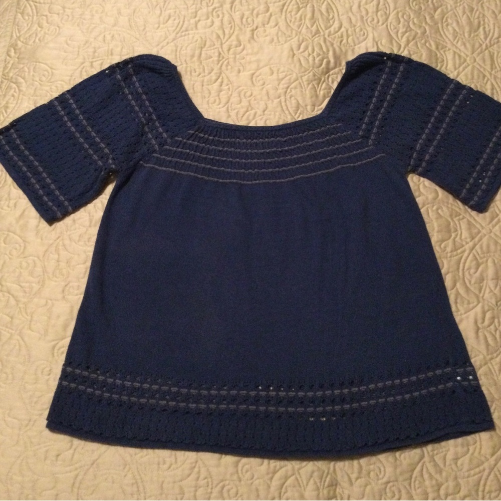 Woman Navy Blue Knit Top